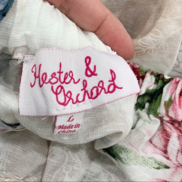 Anthropologie Hester & Orchard Linen Blend Off shoulder floral top blouse - Picture 4 of 6